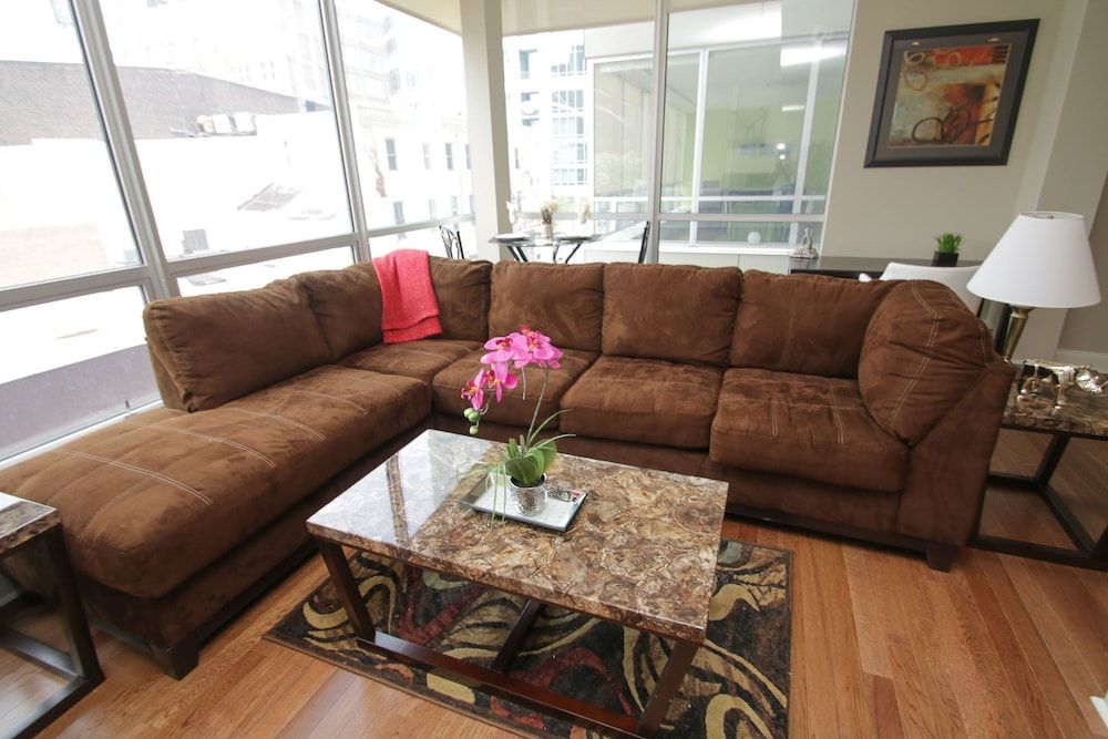 undefined Renaissance Properties - 2040 Market Street 5