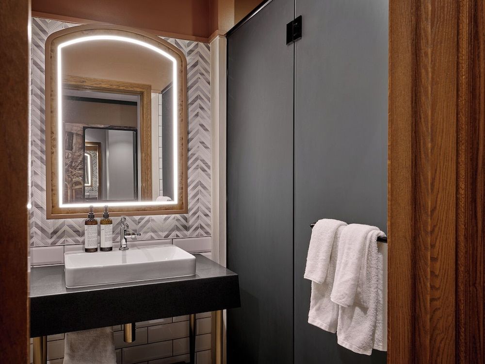 undefined Detroit Foundation Hotel 7