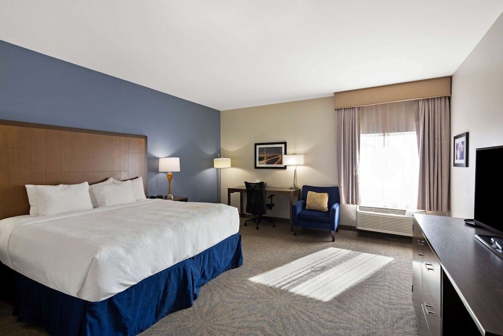 Executive Room, 1 King Bed, Accessible, Non Smoking (Mobility)