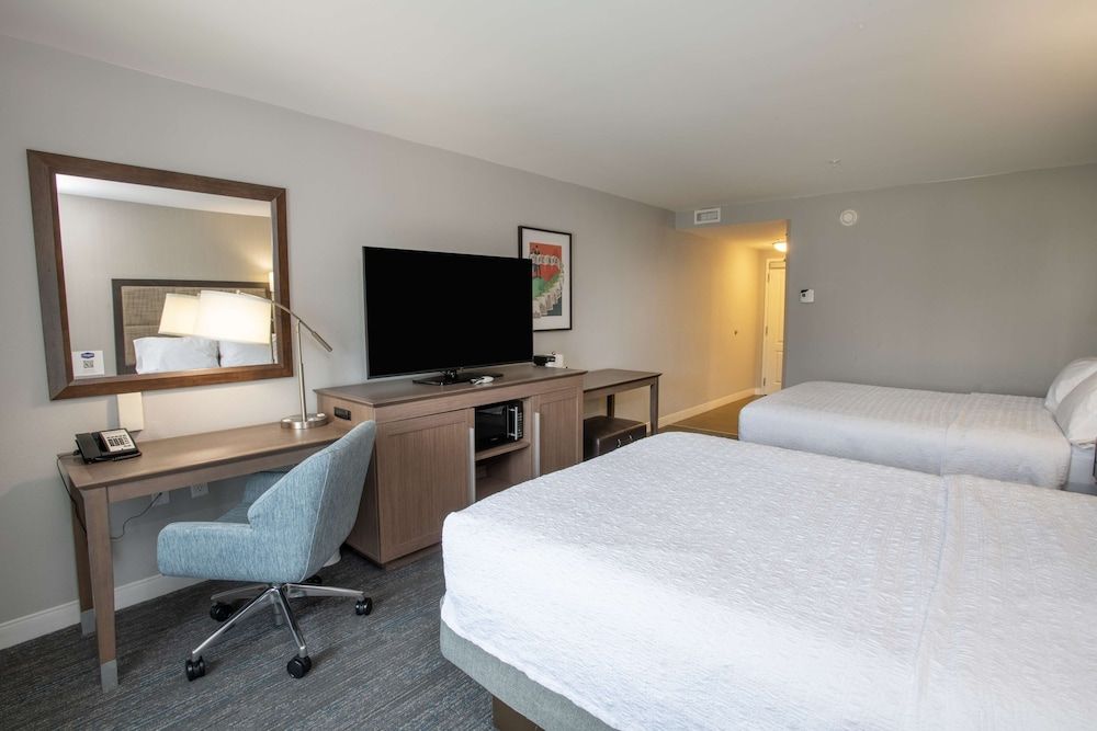 Room, 2 Queen Beds, Accessible, Non Smoking (Hearing Impaired)