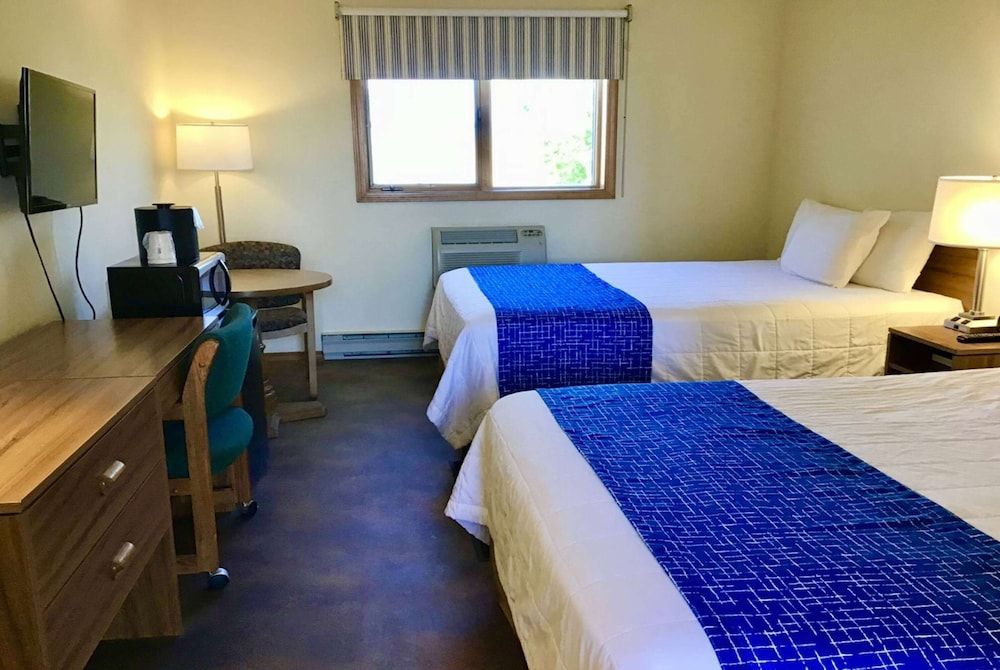 Suite, 2 Queen Beds, Non Smoking (1 Room)