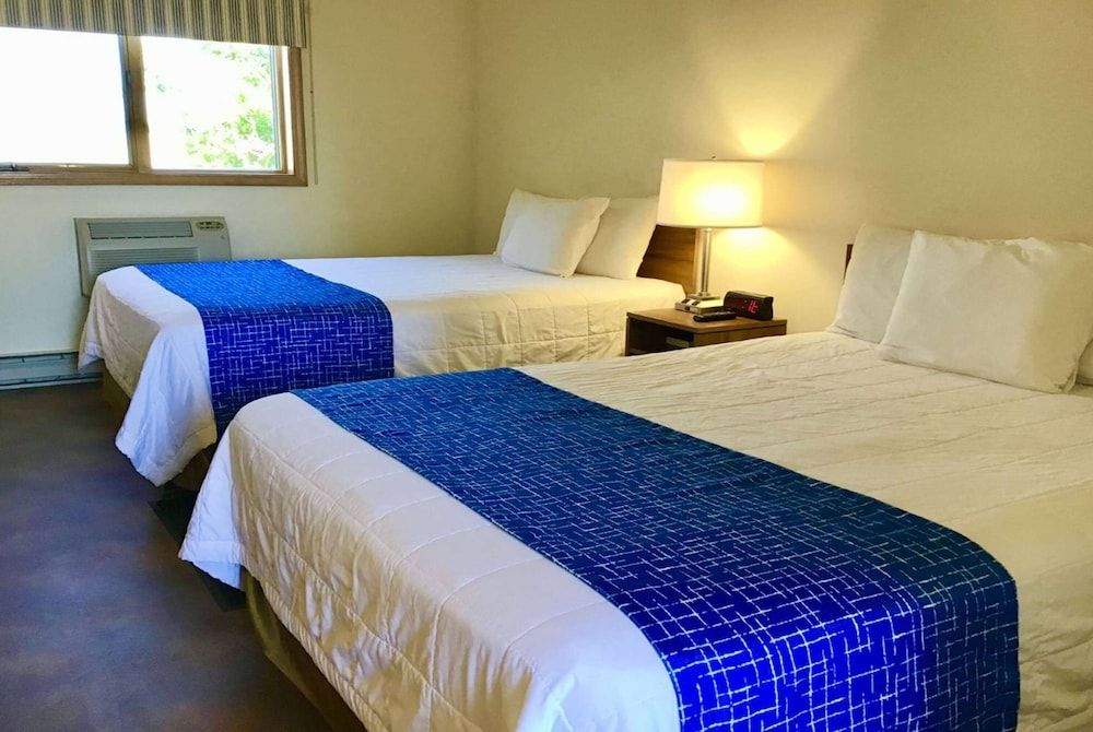 Suite, 2 Queen Beds, Non Smoking (1 Room)