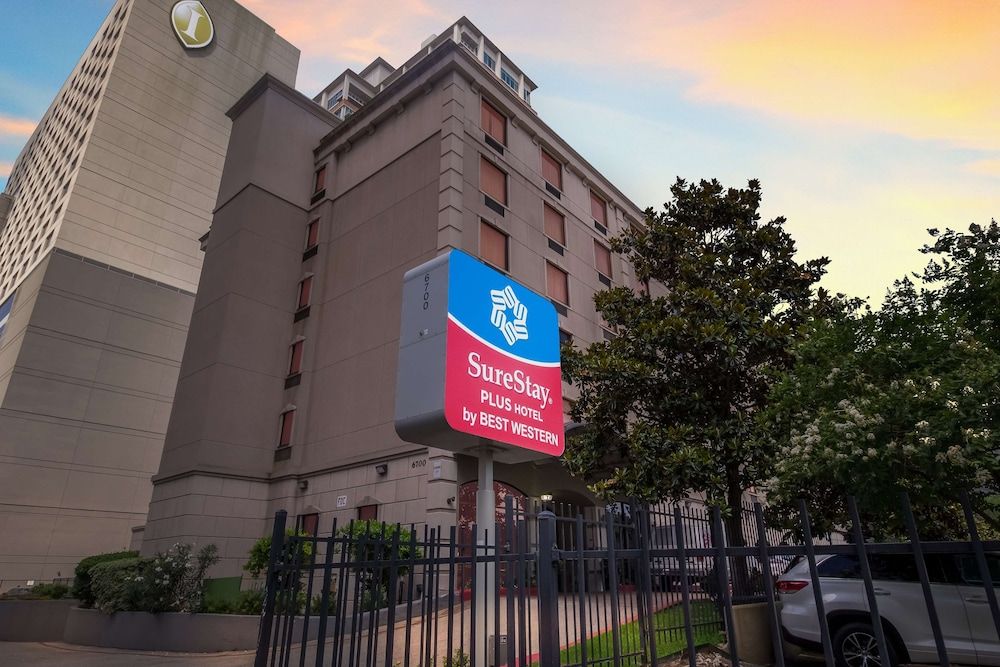 undefined SureStay Plus Hotel by Best Western Houston Medical Center 7