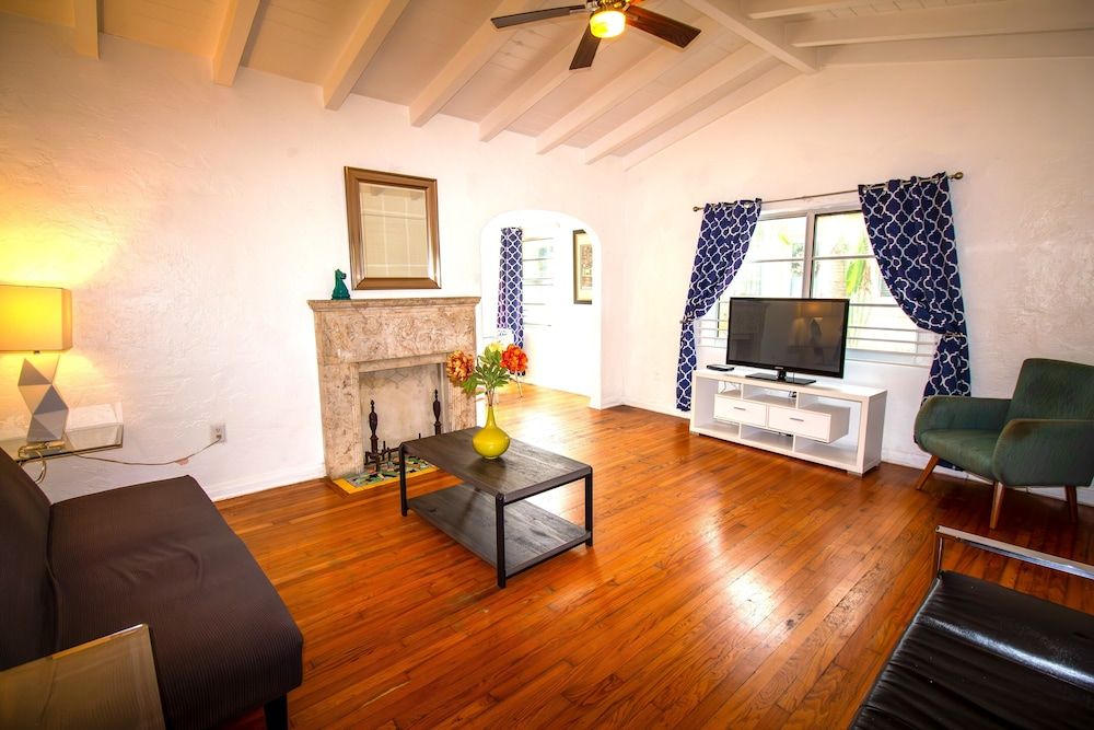 undefined L'Etoile Apartments Part of the Oasis Casita Collection 4