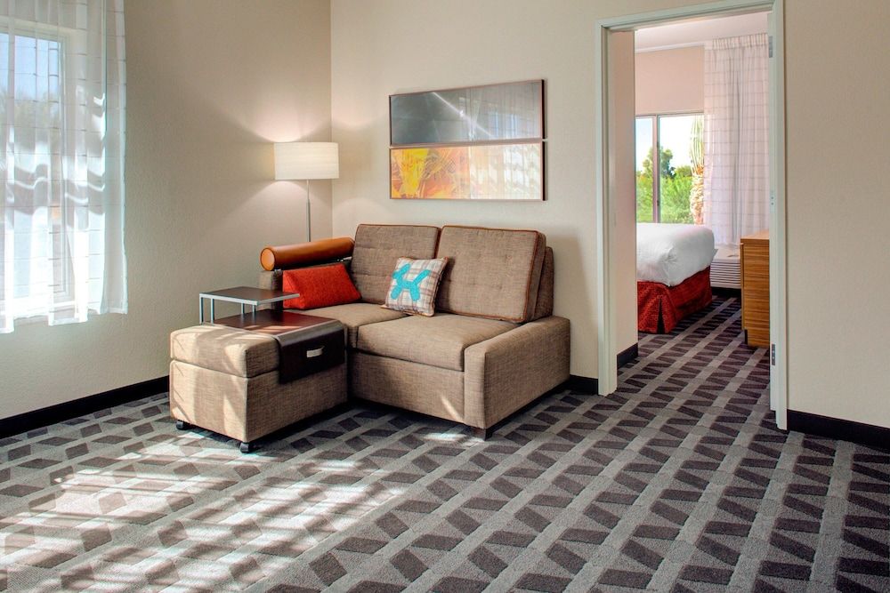 Suite, 1 Bedroom (Mobility/Hearing Accessible, Tub)