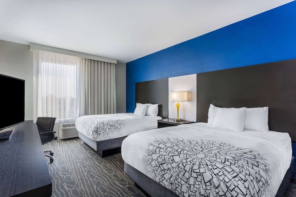 Room, 2 Queen Beds, Non Smoking
