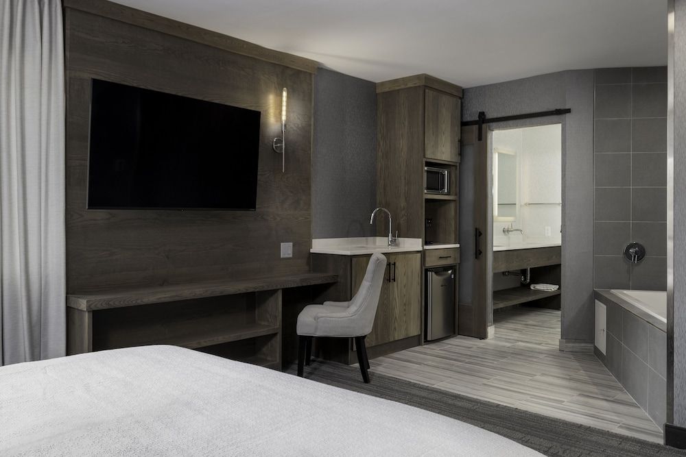 undefined voco Niagara Falls - The Cadence by IHG