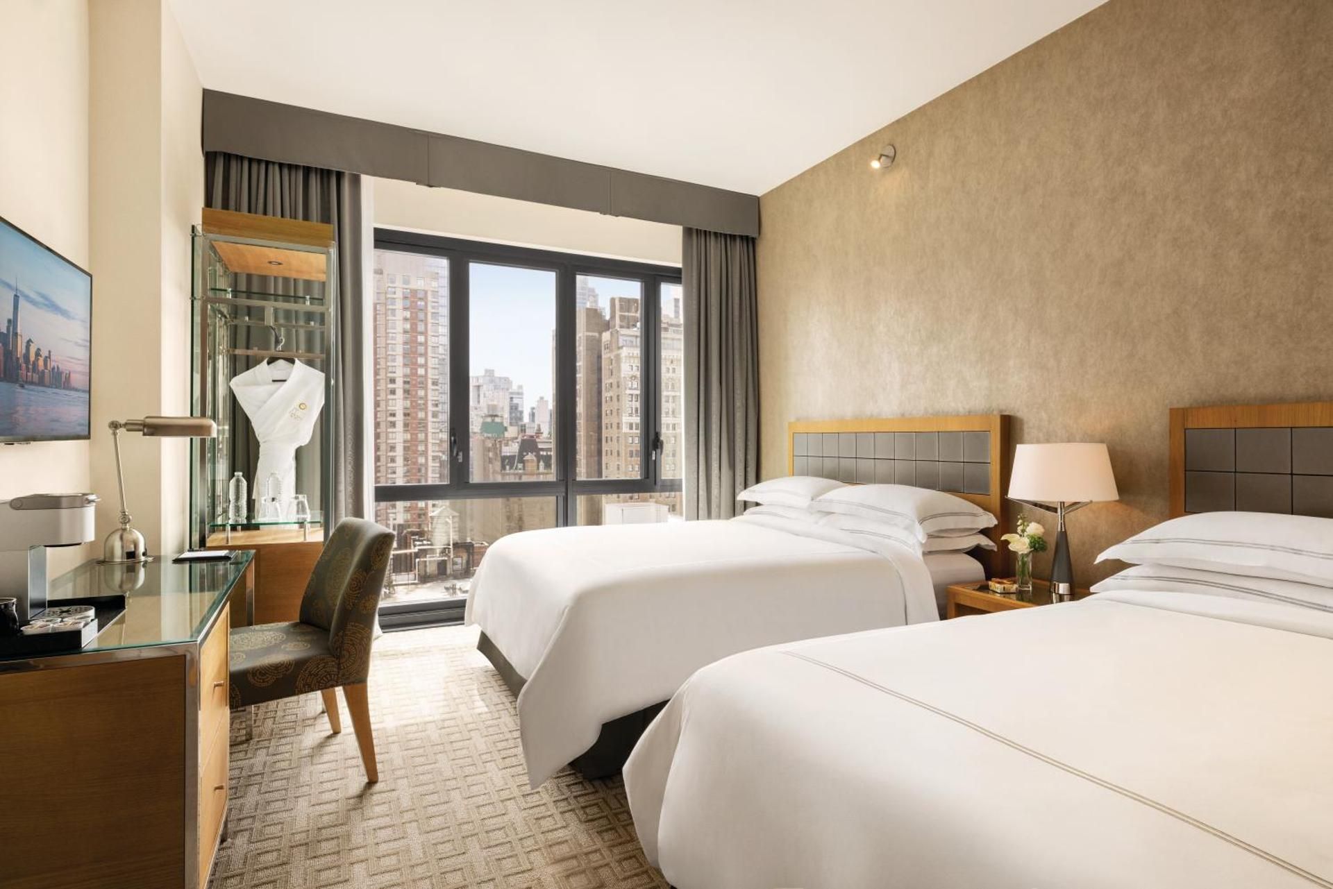undefined Executive Hotel Le Soleil New York 10