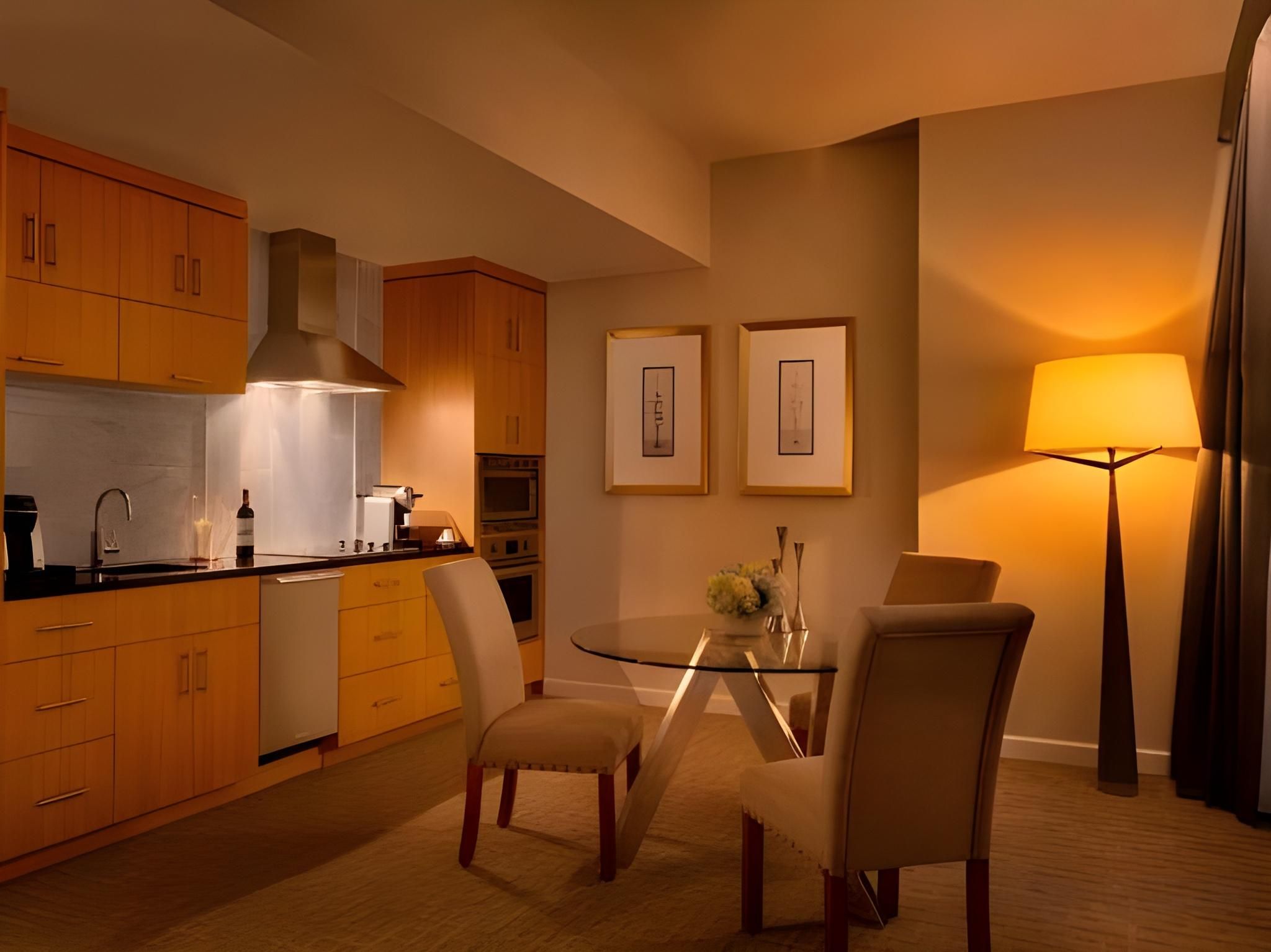 Decollete Penthouse Suite