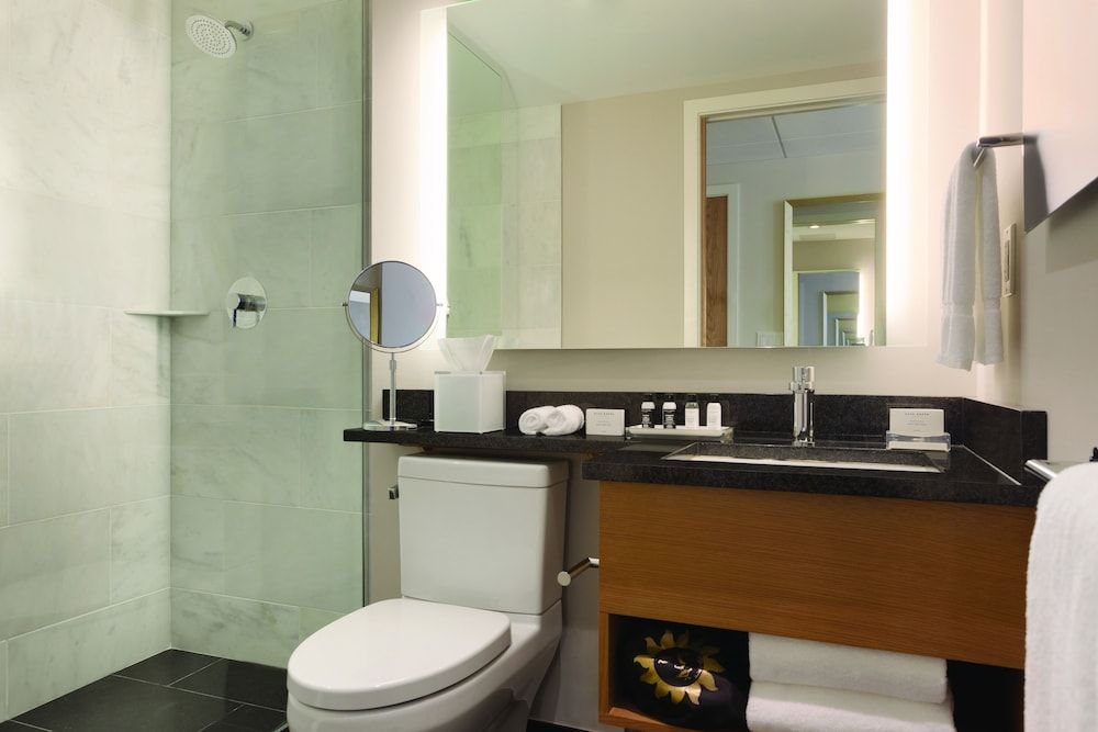 Executive Hotel Le Soleil New York Executive Room, 1 Queen Bed 10