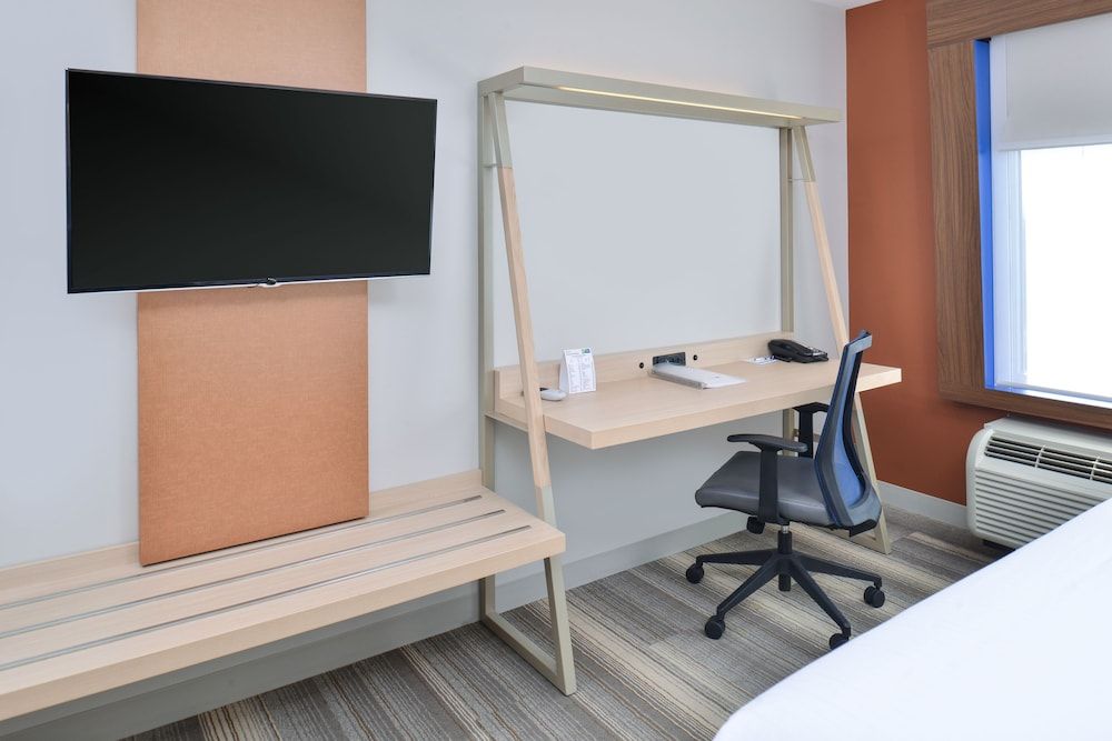 Standard Room, 1 King Bed, Accessible (Communication)