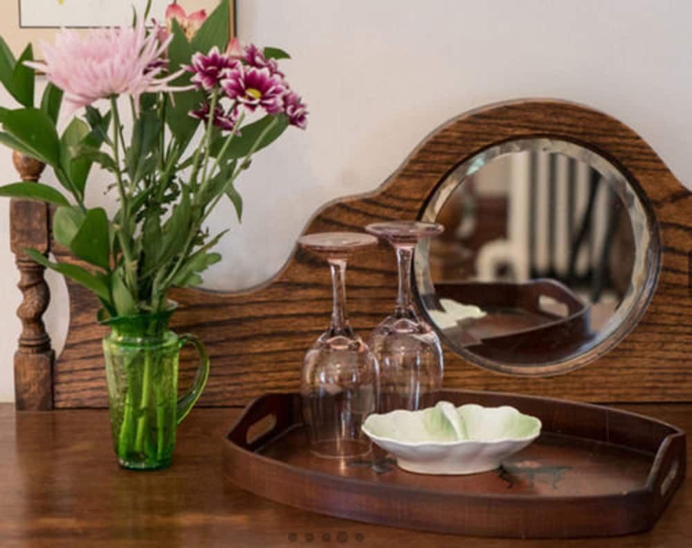 McConnell Inn Room, Non Smoking, Private Bathroom (Turret Room) 2