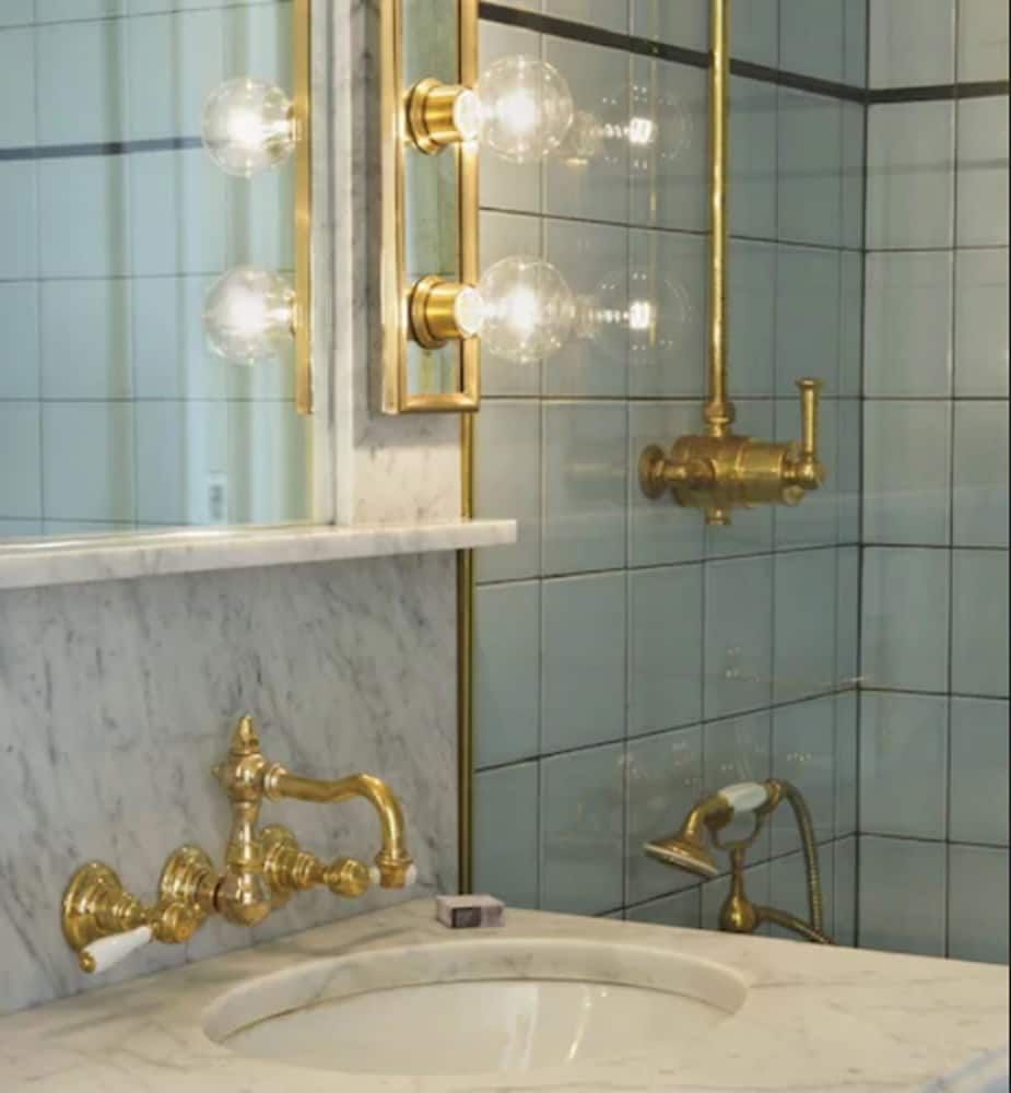 undefined The Marlton Hotel 8