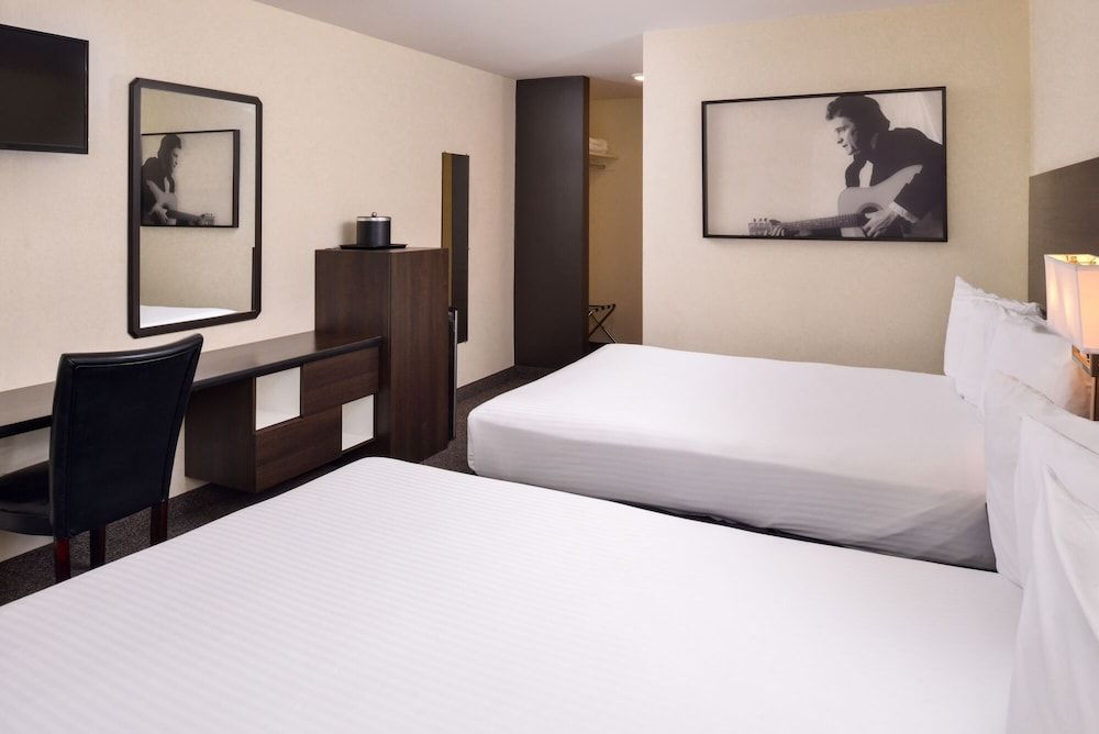 Steam Plant Hotel Standard Double Room (Queen)