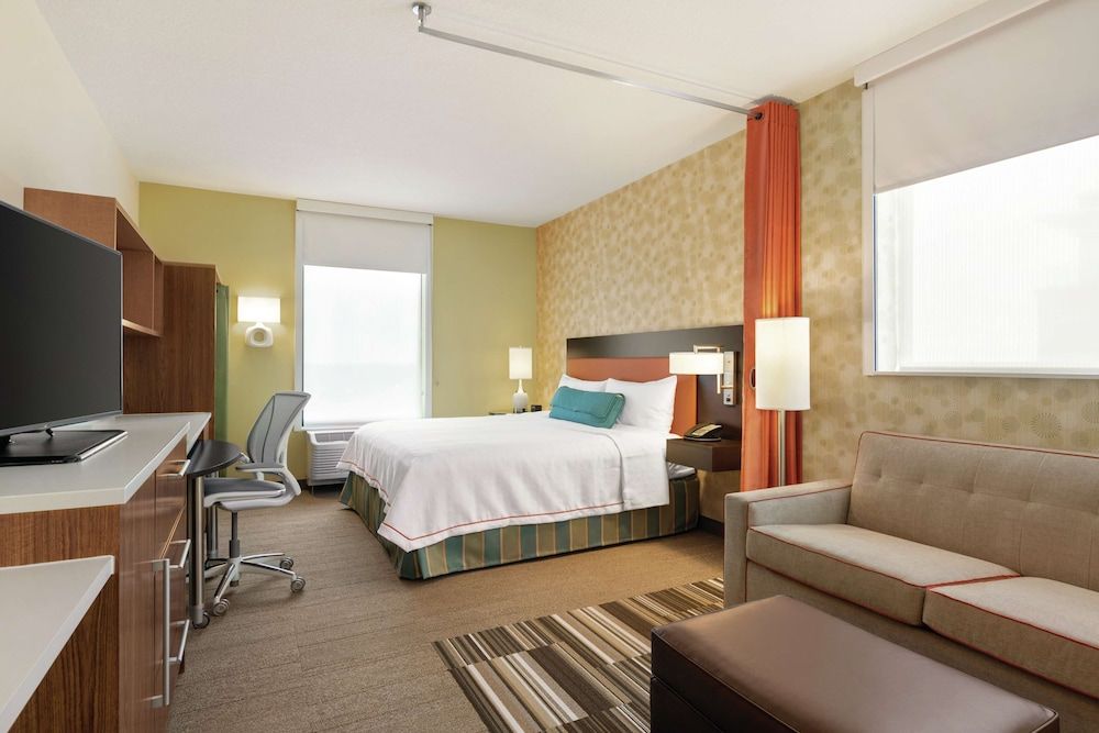 Studio Suite, 1 King Bed, Non Smoking