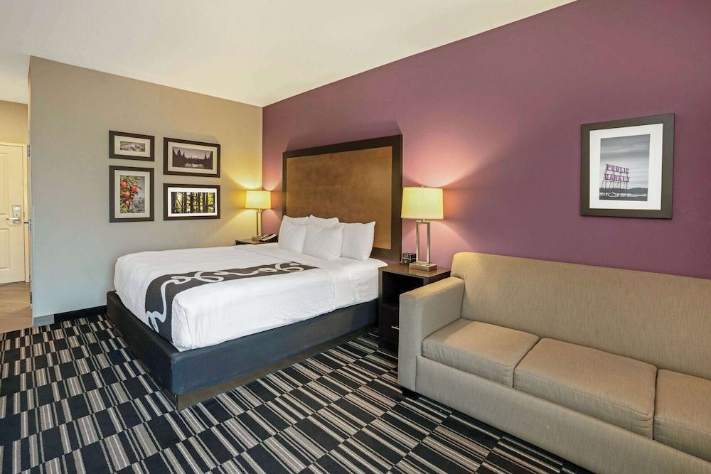 Room, 1 King Bed, Non Smoking