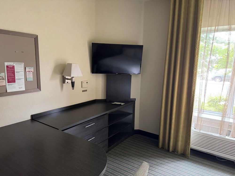 Studio Suite, 1 Queen Bed, Accessible