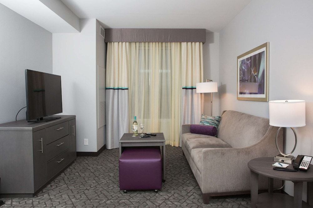 Suite, 2 Queen Beds, Accessible, Bathtub