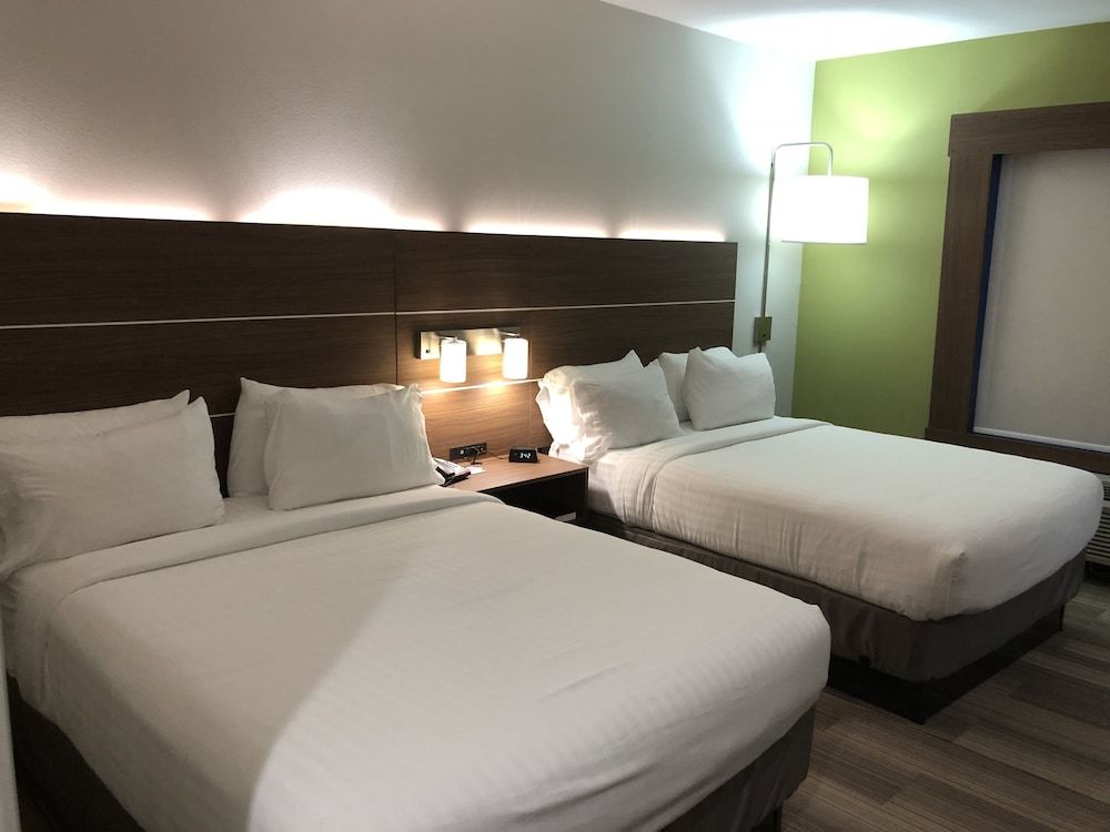 Standard Room, 2 Queen Beds