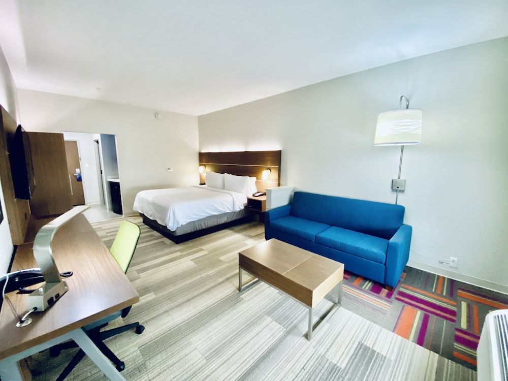 Suite, 1 King Bed