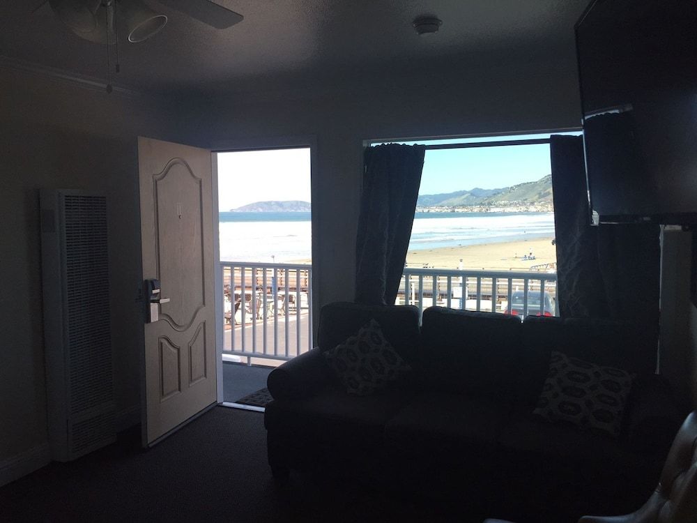 Dolphin Cove Motel Standard Room, 2 Queen Beds 5