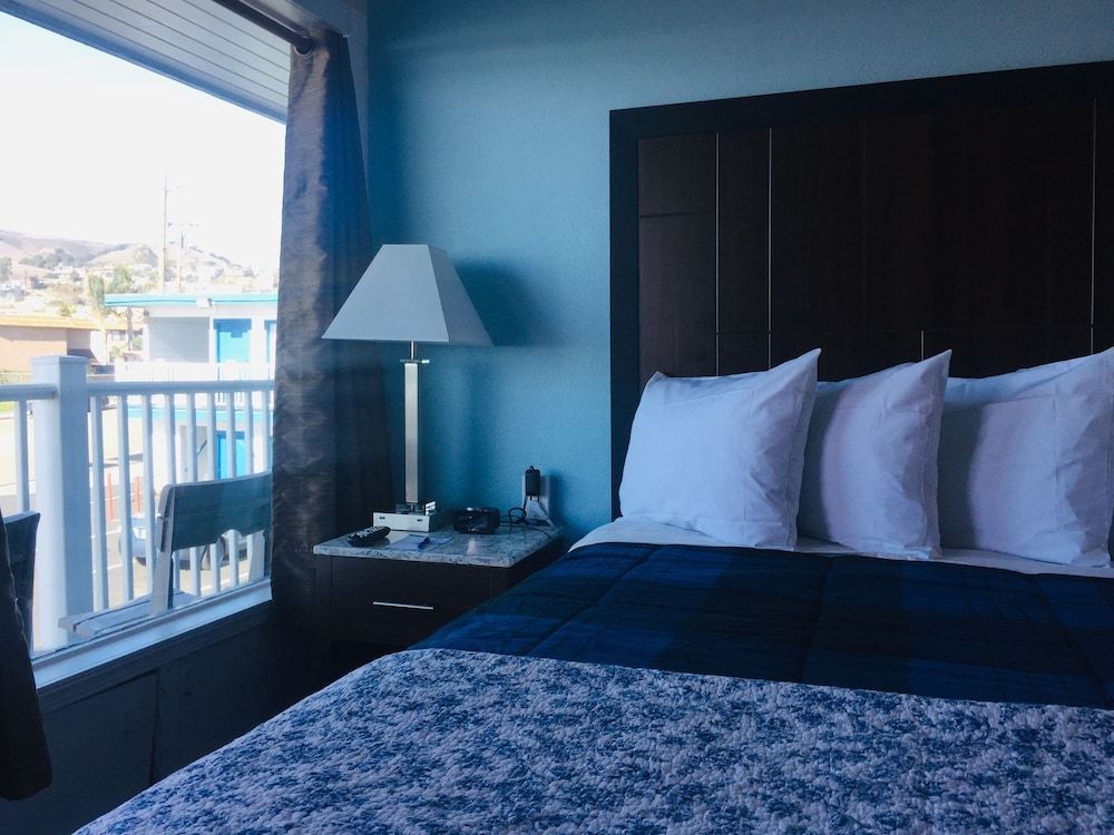 Dolphin Cove Motel Standard Room, 1 Queen Bed 2