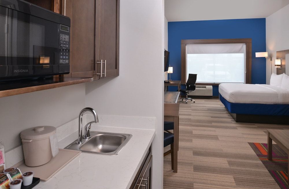 Suite, 1 King Bed