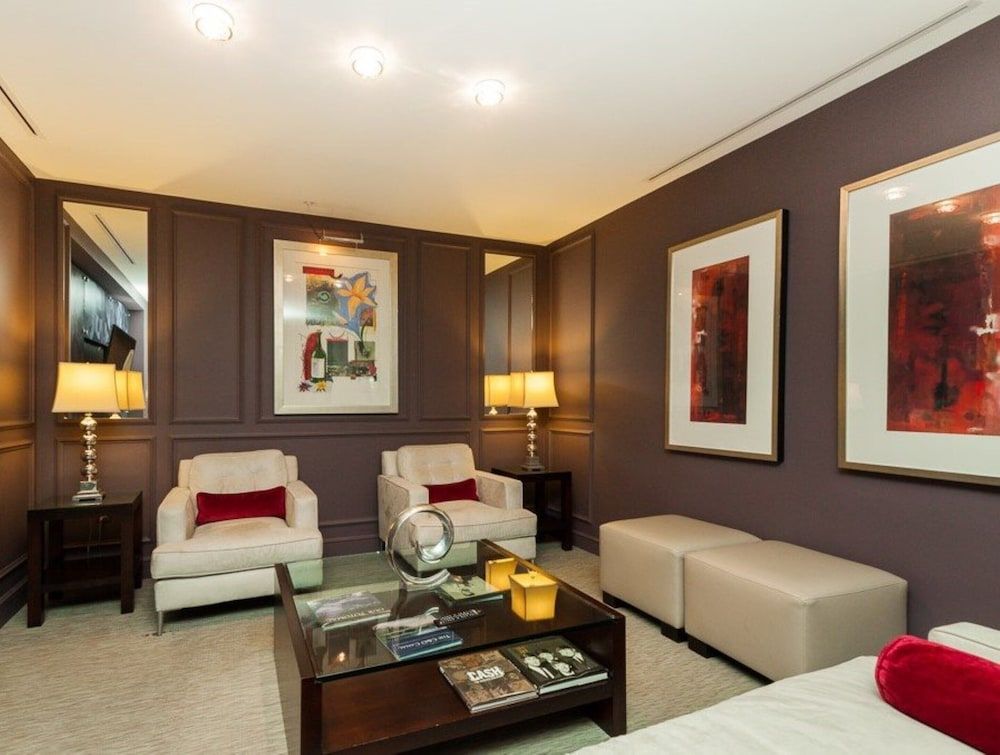 undefined Global Luxury Suites at The White House 5