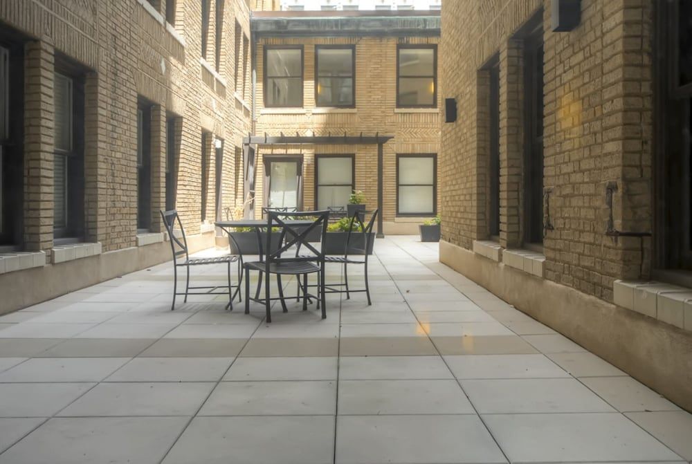 undefined Global Luxury Suites at The White House 7