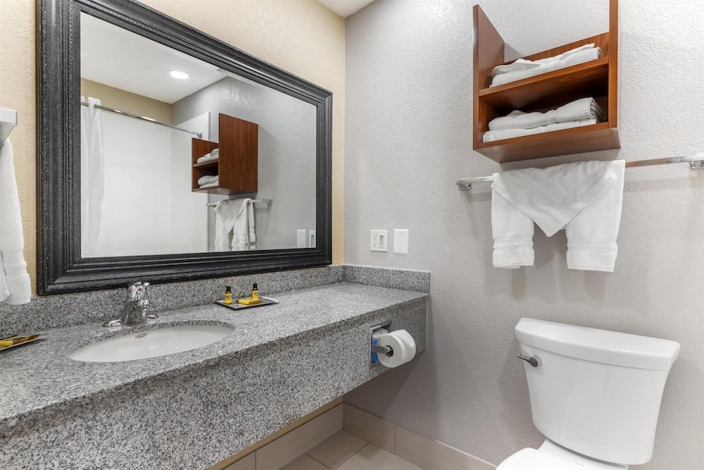 Best Western Plus Yukon Suite, 1 King Bed, Smoking, Refrigerator & Microwave (Walk-in Shower;with Sofabed) 2