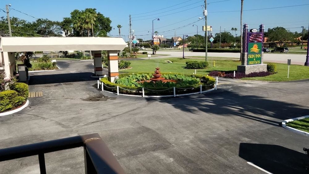 undefined Sun Inn & Suites 2