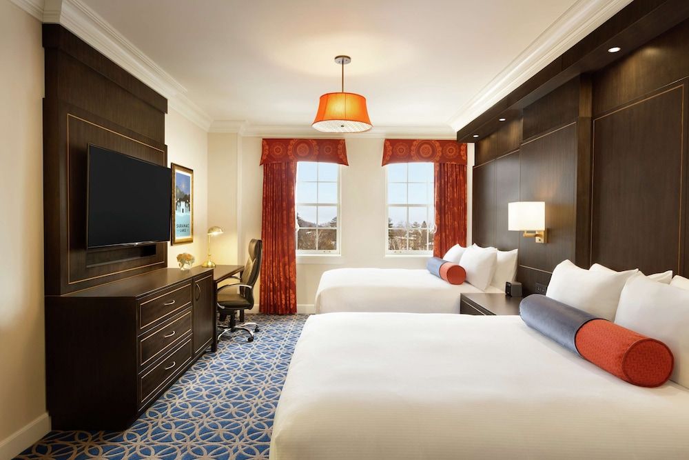 Room, 2 Queen Beds, Accessible, Bathtub