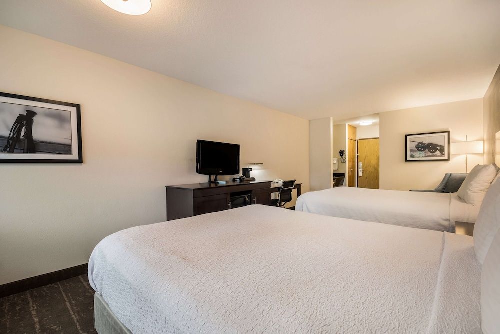 Standard Room, 2 Queen Beds, Non Smoking, Refrigerator & Microwave