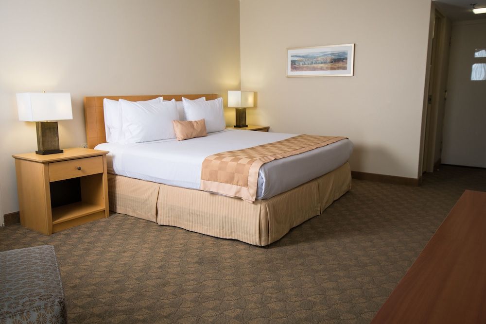 Standard Room, 1 Queen Bed
