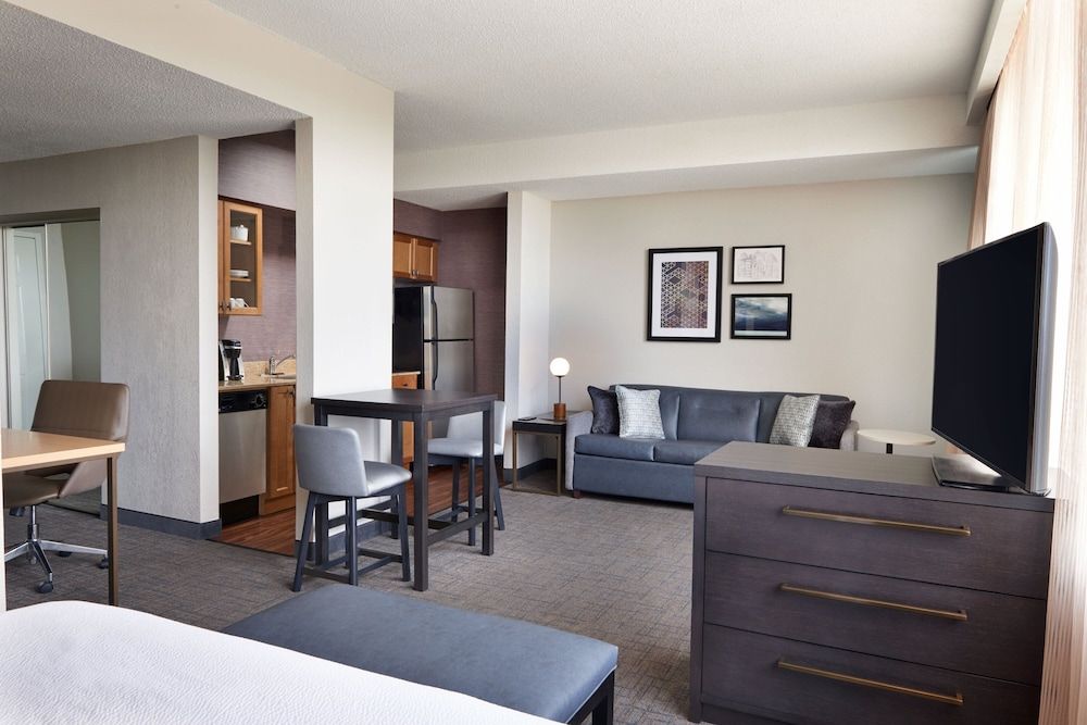 Residence Inn by Marriott London Ontario Studio, 1 King Bed with Sofa bed, Non Smoking 6