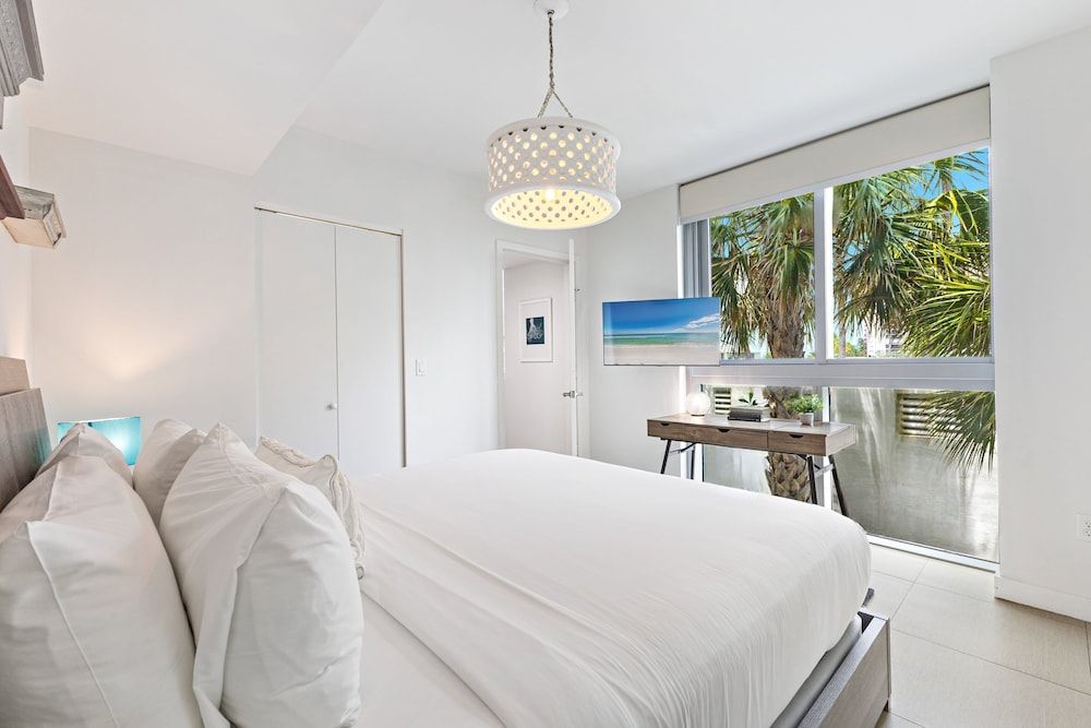 Superior Apartment, 1 Bedroom, Balcony, Pool View