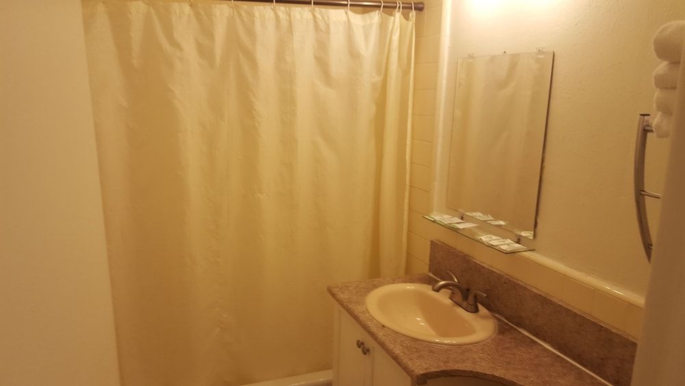 undefined City Center Hotel 7