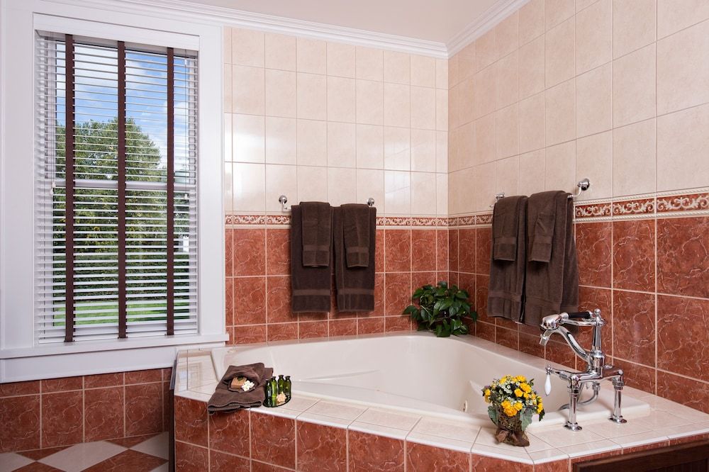 The Guest House Inn on Courthouse Square Rosemary 4