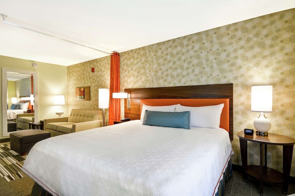 Studio Suite, 1 King Bed, Non Smoking