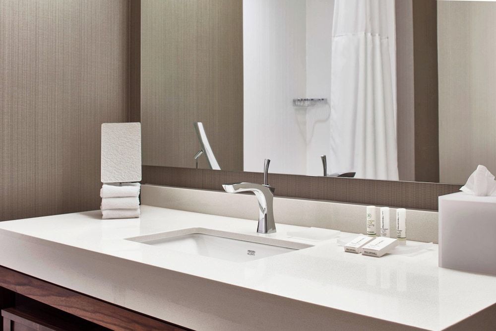 Suite, 2 Queen Beds, Non Smoking (Mobility Accessible, Roll-In Shower)