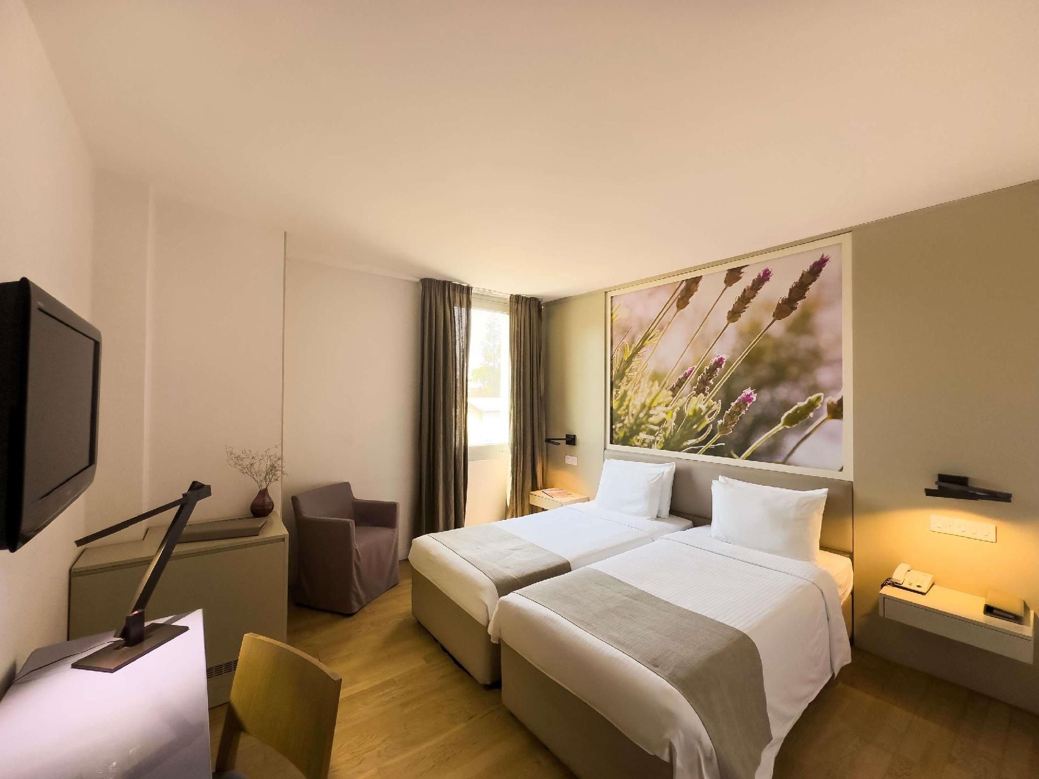 Superior Room With 2 Single Beds