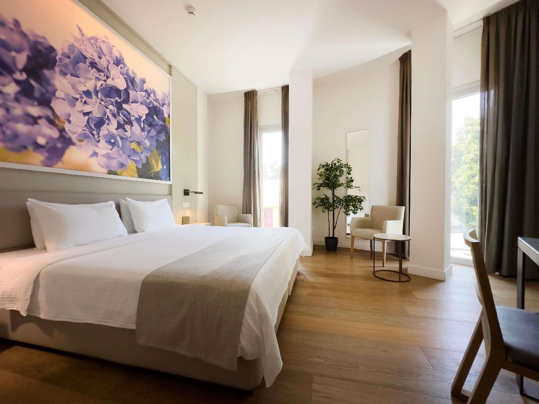 Deluxe Room with 1 kingsize bed