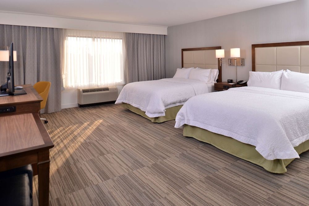 Room, 2 Queen Beds, Accessible, Non Smoking (Hearing Impaired)