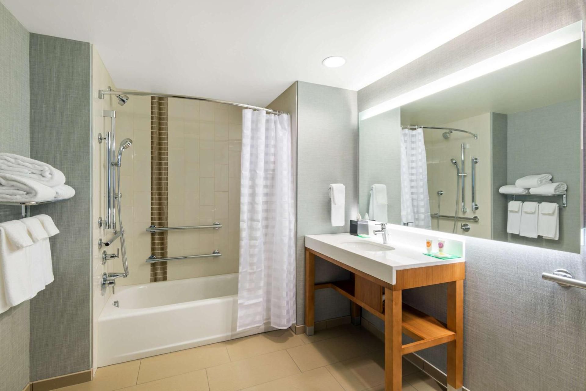 undefined Hyatt Place Denver Downtown 9