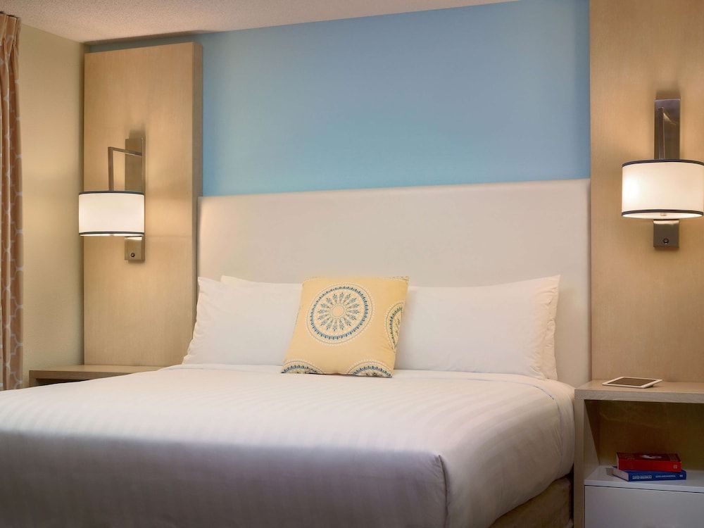 Suite, 2 Queen Beds (Two Bedroom)