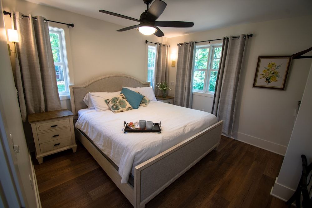One-Bedroom Cottage