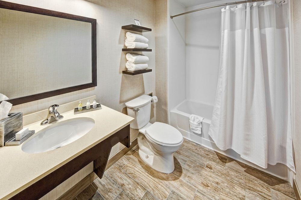 Junior Suite, Multiple Beds