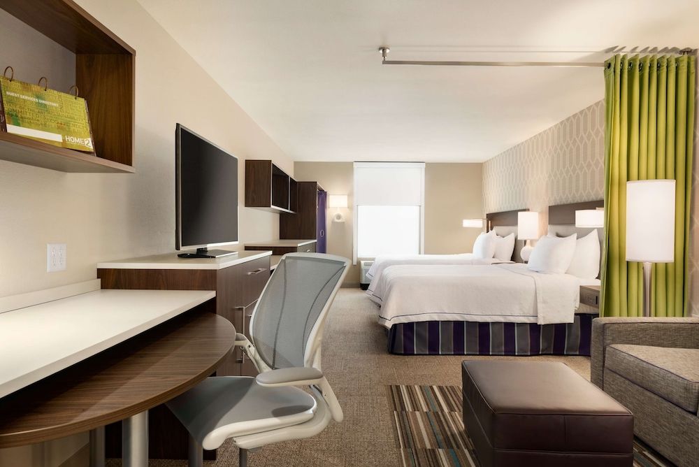 Studio, 2 Queen Beds, Bathtub (Mobility & Hearing)