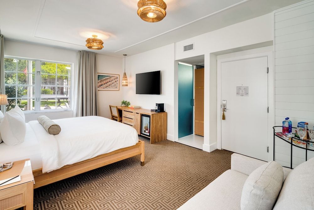 Junior Suite, 1 King Bed, Park View