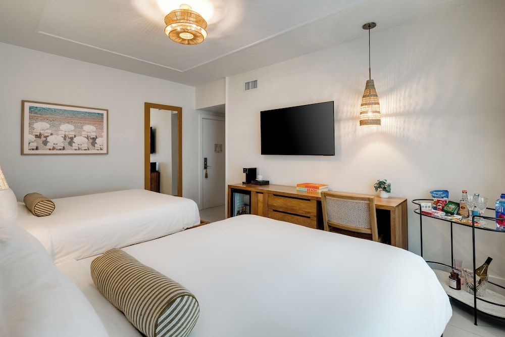 South Beach Hotel Standard Room, 2 Queen Beds